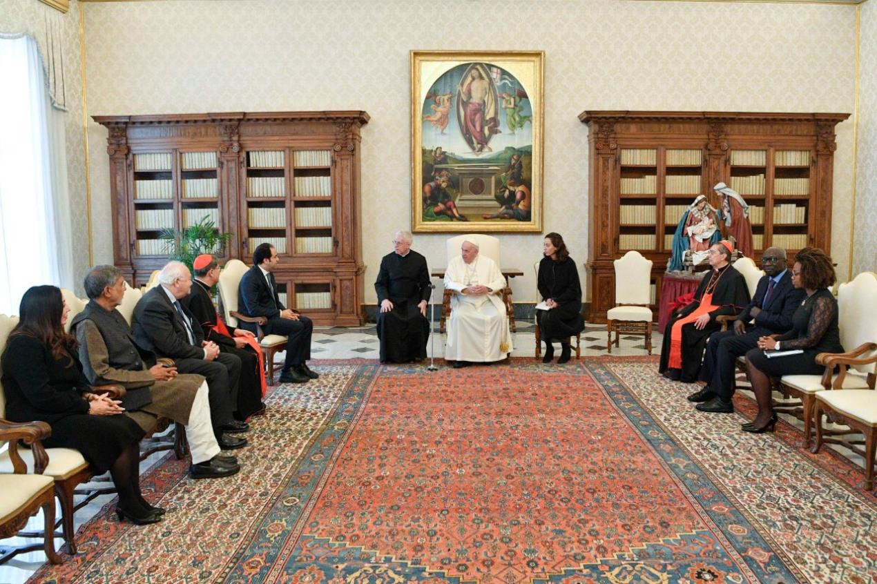 ZAHF_Meeting with Pope2