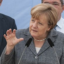 16-09-03-Wahlkampfabschluß MV CDU Bad Doberan Angela Merkel-RR2 5210.jpg