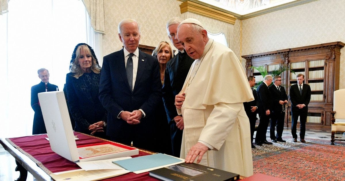 Video: Biden Gives Pope Bizarre Gift, Then Tells Him to 'Buy the Drinks' During Next Visit