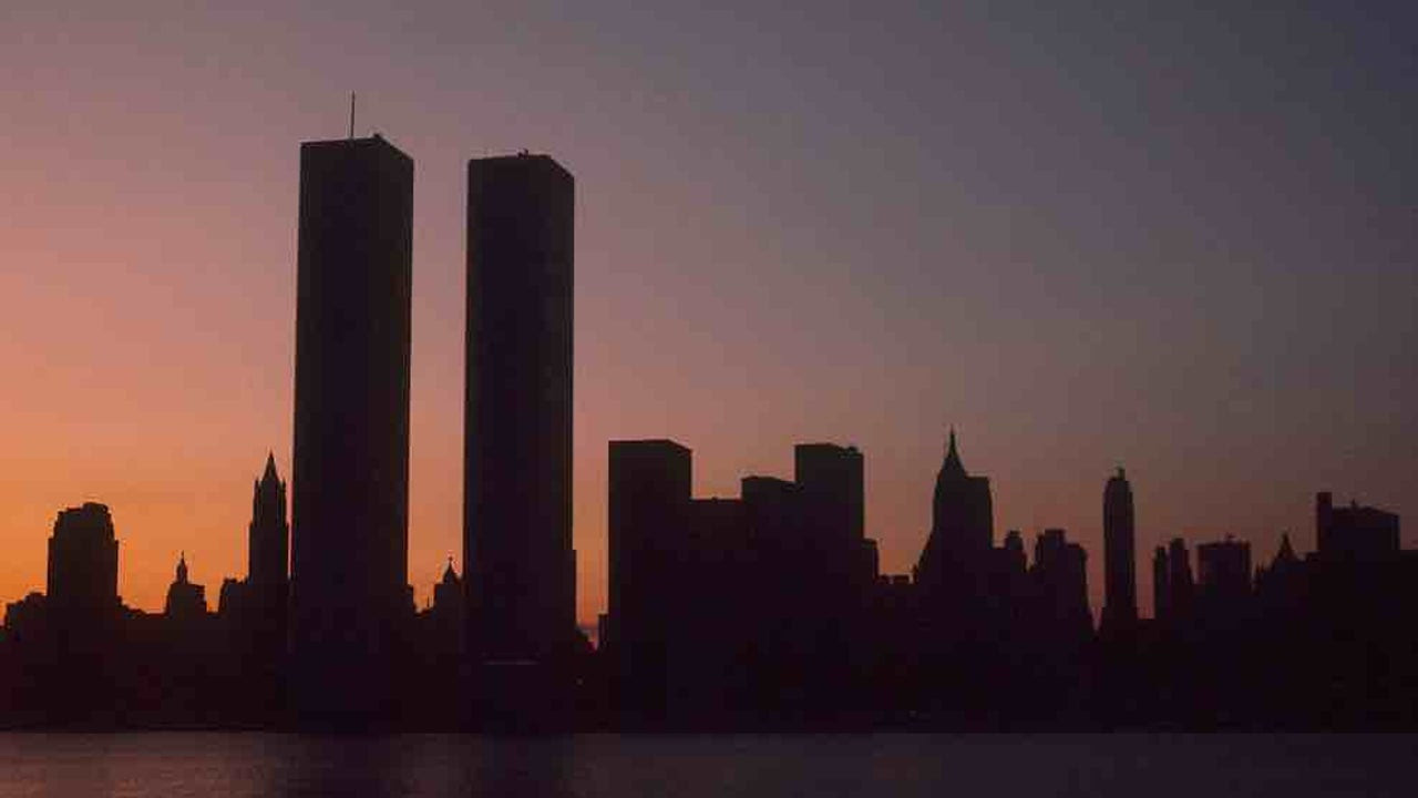 The twin towers of the World Trade Center on the first morning of the power blackout of July 1977.