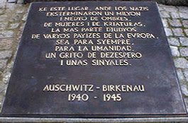 This memorial plaque in Judéo-Espagnol was dedicated on March 24, 2003 — the 60th anniversary of the departure of the second convoy of Jews from Salonika for Auschwitz.