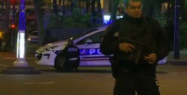 French police stand guard after a terror attack in Paris, Friday, Nov. 13, 2015 (Photo: Fox News screenshot)