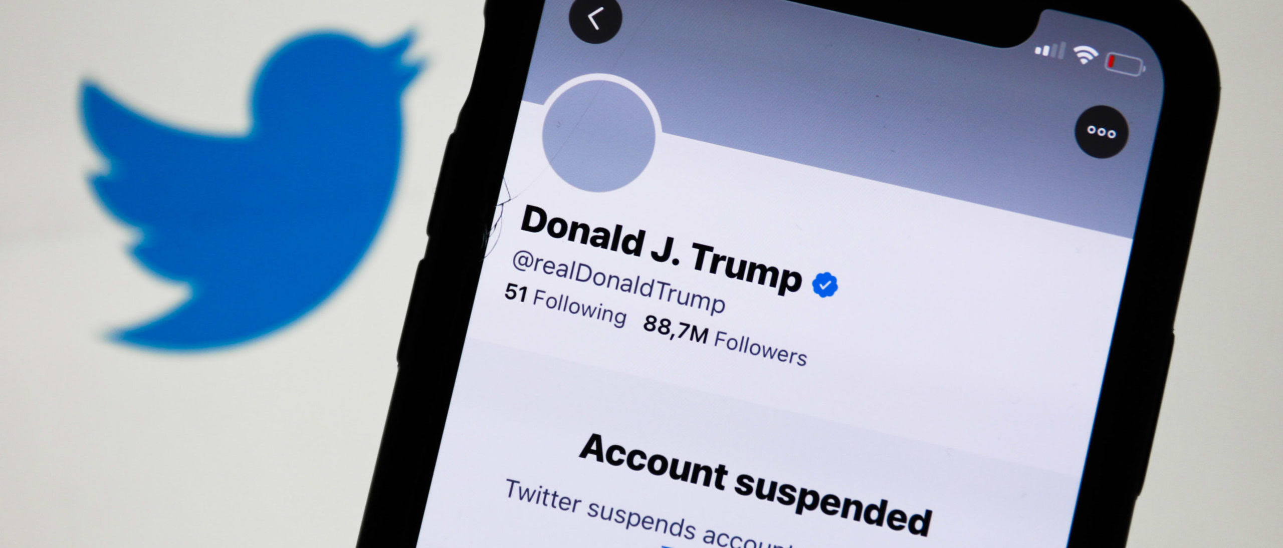 Twitter Deleted Posts With Pics Of Trump’s Tweets In Them — Even If They Were Bashing Him