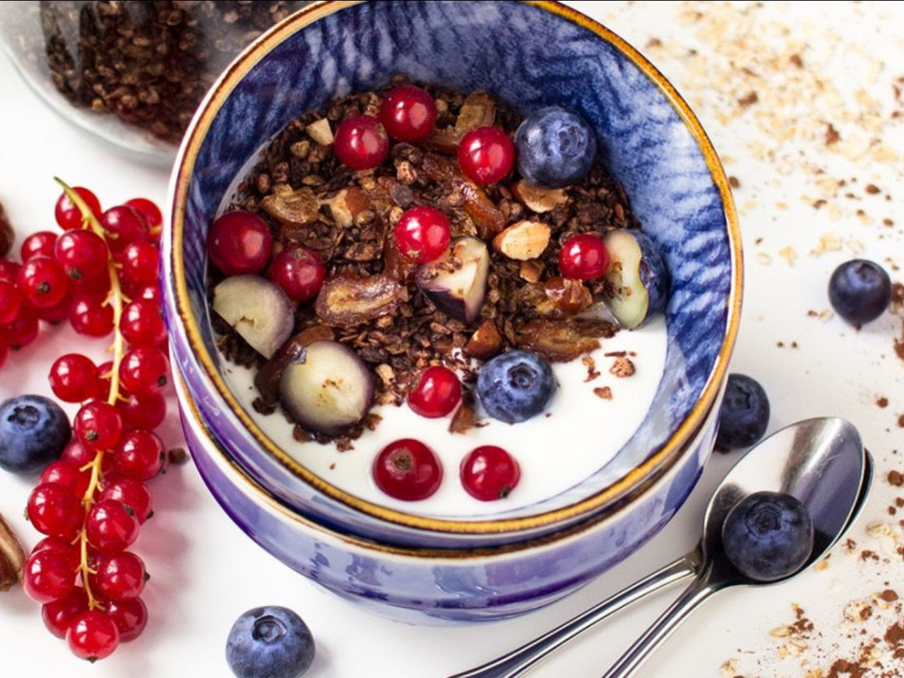 GLUTENFREIES HAFERFLOCKENMEHL UND HAFERFLOCKEN