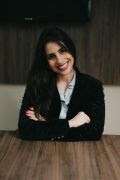Ana Carolina Aun Al Makul é advogado e especialista em direito civil e do consumidor