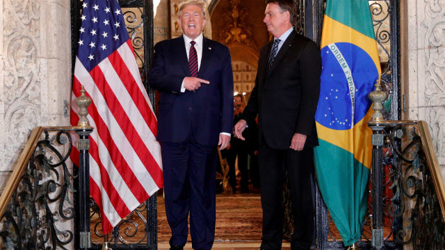 EUA suspendem entrada de estrangeiros que passaram pelo Brasil