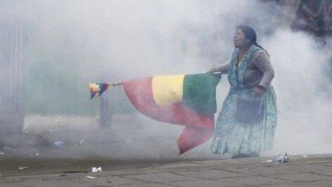 indigena_bolivia.jpg indigena_bolivia.jpg