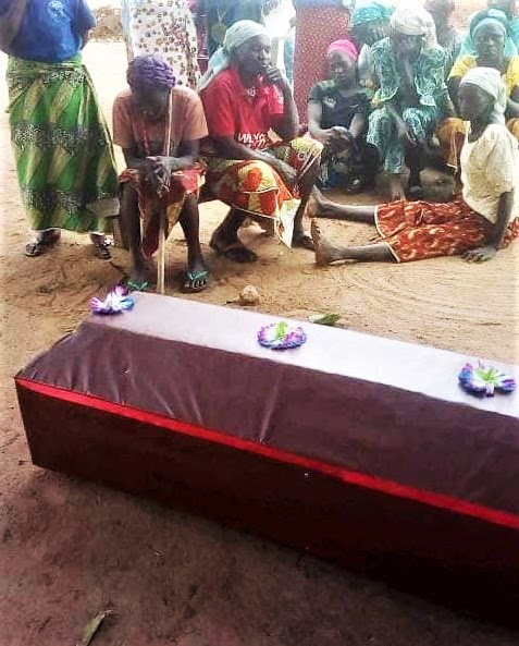  Mourners at funeral of two Christians slain in Agom village, southern Kaduna state, on Nov. 14, 2019. (Morning Star News)