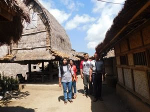 sasak tour di desa sade lombok