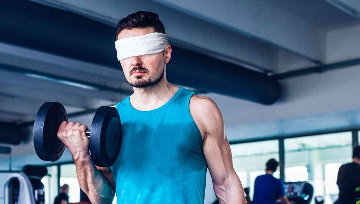 12 Life Hacks To Avoid Looking At Women In The Gym