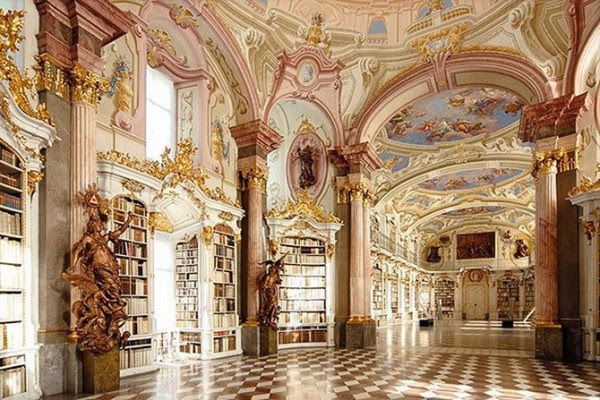 أجمل 16 مكتبة في العالم بالصور 413326