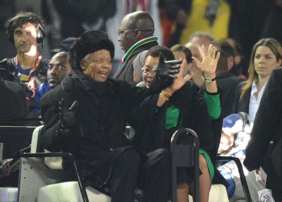 Nelson Mandela presente en la clausura del Mundial