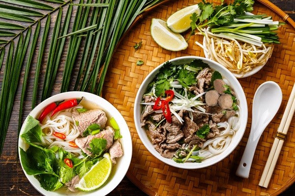 Tạp chí Úc danh tiếng nêu 10 món nhất định phải thử ở Việt Nam: 100% ngon tuyệt! ảnh 2