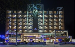 يستخدم فندق Dhaka Long Beach في بنغلاديش منتجات حمام ARROW