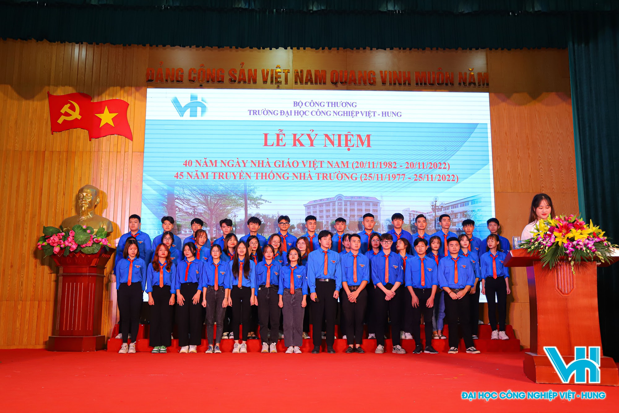 Lễ kỷ niệm 40 năm ngày nhà giáo Việt Nam và 45 năm ngày thành lập trường ĐH Việt - Hung - Ảnh 7.