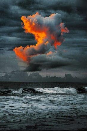 Sunset-Storm-Orange-on-Cloud