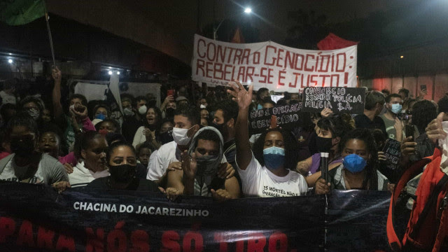 Mortos no Jacarezinho foram atingidos no rosto, abdômen e nas costas, apontam boletins médicos