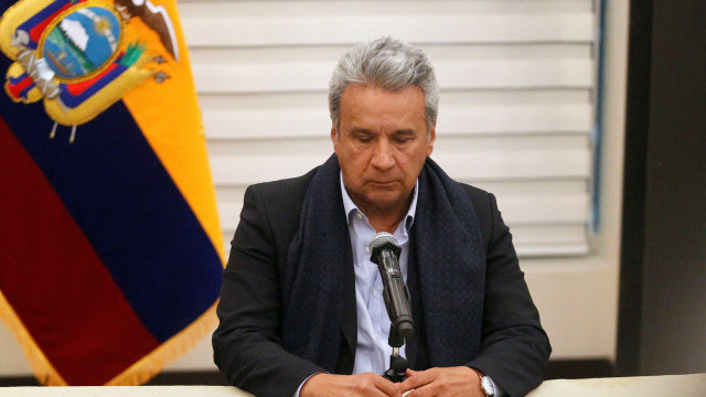Com baixa popularidade, presidente do Equador não disputa reeleição