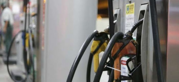 Preço médio da gasolina nas refinarias cai 1,80% nesta quarta-feira