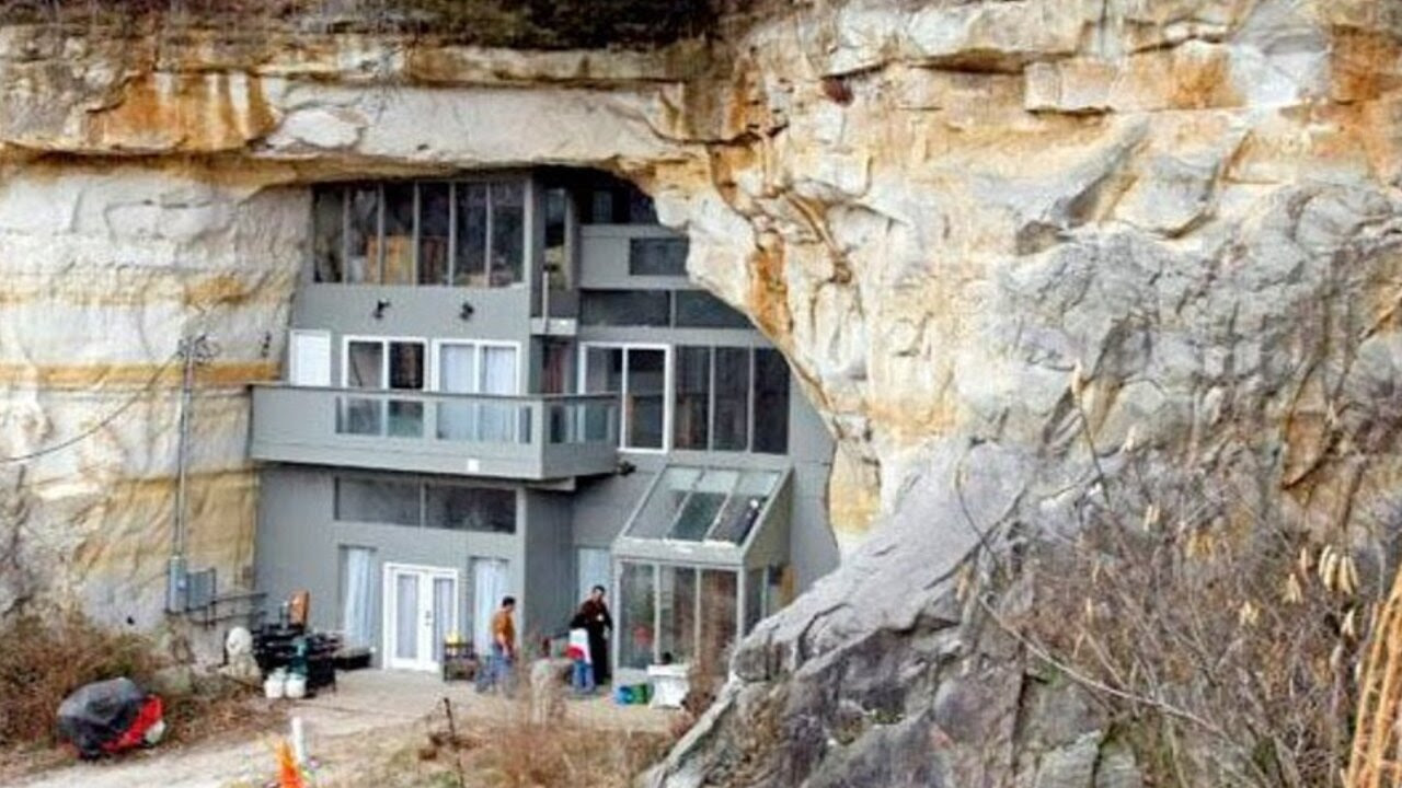 Wealthy Elite Caught Buying Huge Bunkers To Hide From General Public