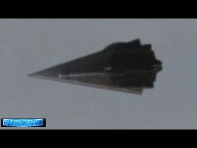 UFO News - Diamond UFO Passes Over Freeway In Orlando, Florida plus MORE Sddefault