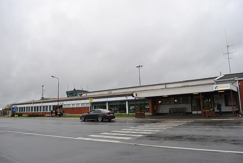File:Flughafen Lappeenranta.JPG