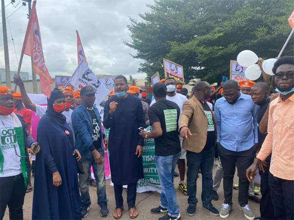 Over 30 arrested as #RevolutionNow protesters storm Lagos streets on Independence day to demand end to bad governance 