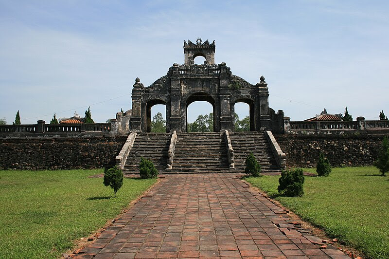 File:Dai Thanh gate.jpg