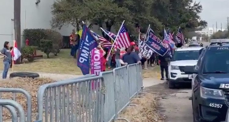 Huge MAGA Crowd of Trump Supporters Greets Biden in Texas… Not One Biden Supporter in Sight IMG_8895-1