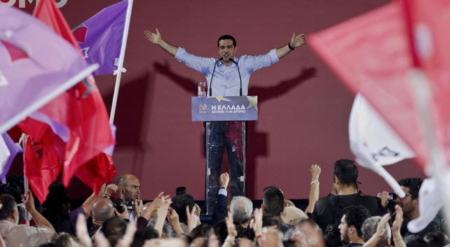 Alexis Tsipras, líder de Syriza, principal partido de la oposición, y candidato a la presidencia de la Comisión Europea durante un mitin de campaña preelectoral en Atenas.