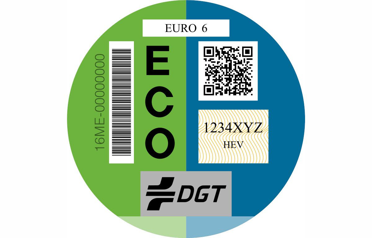 La reforma de las
etiquetas de la DGT debe
incluir las emisiones de CO2 y
eliminar la etiqueta ECO