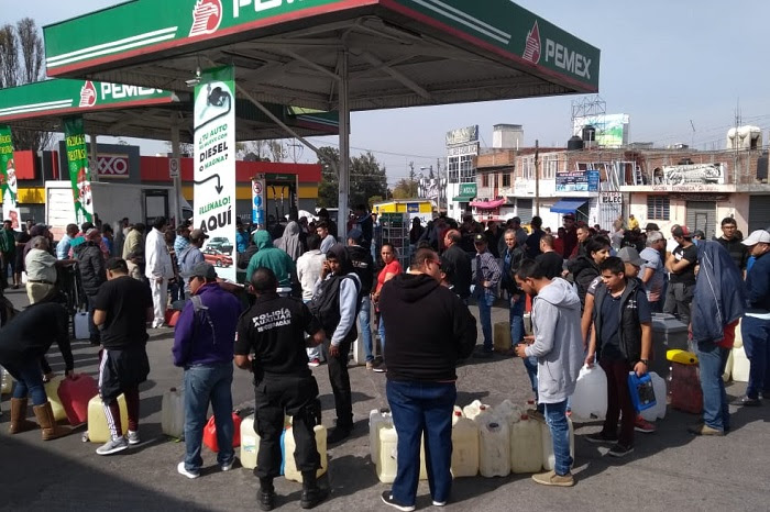 Resultado de imagen para desabasto de gasolina en michoacan