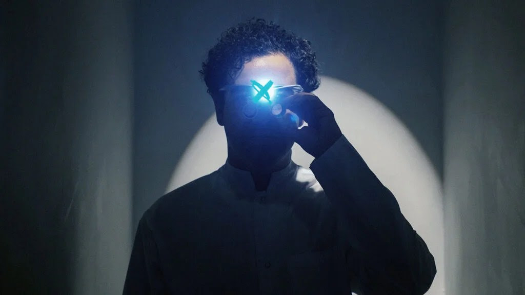 A doctor using professional medical eyeglasses 1