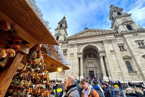 Budapest Wonderland - A Christmas Market Tour