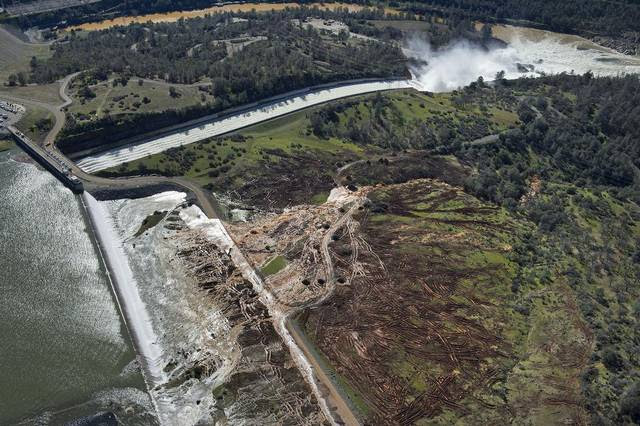 Oroville Dam: Trump Saves The Day! He Just did Something Spectacular To Fix California For Good (Video) Oroville Dam: Trump Saves The Day! He Just did Something Spectacular To Fix California For Good (Video)