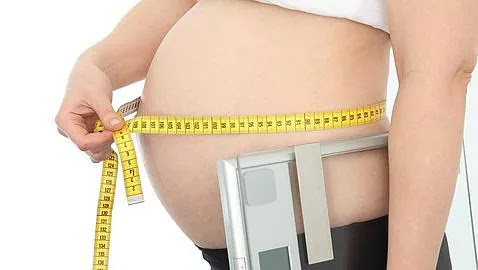 Hallan una relación entre la obesidad en el embarazo y anomalías congénitas renales