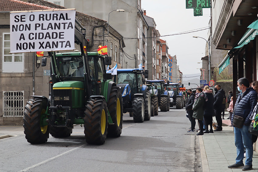 Tractorada por los precios justos, el pasado mes de marzo en Xinzo da Limia. Foto: Soledad Rey. Unións Agrarias-UPA