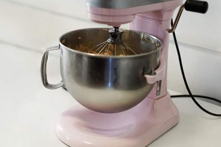 Common attachments that you get with the stand mixers
