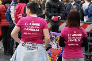 famigliaarcobaleno maglietta fg