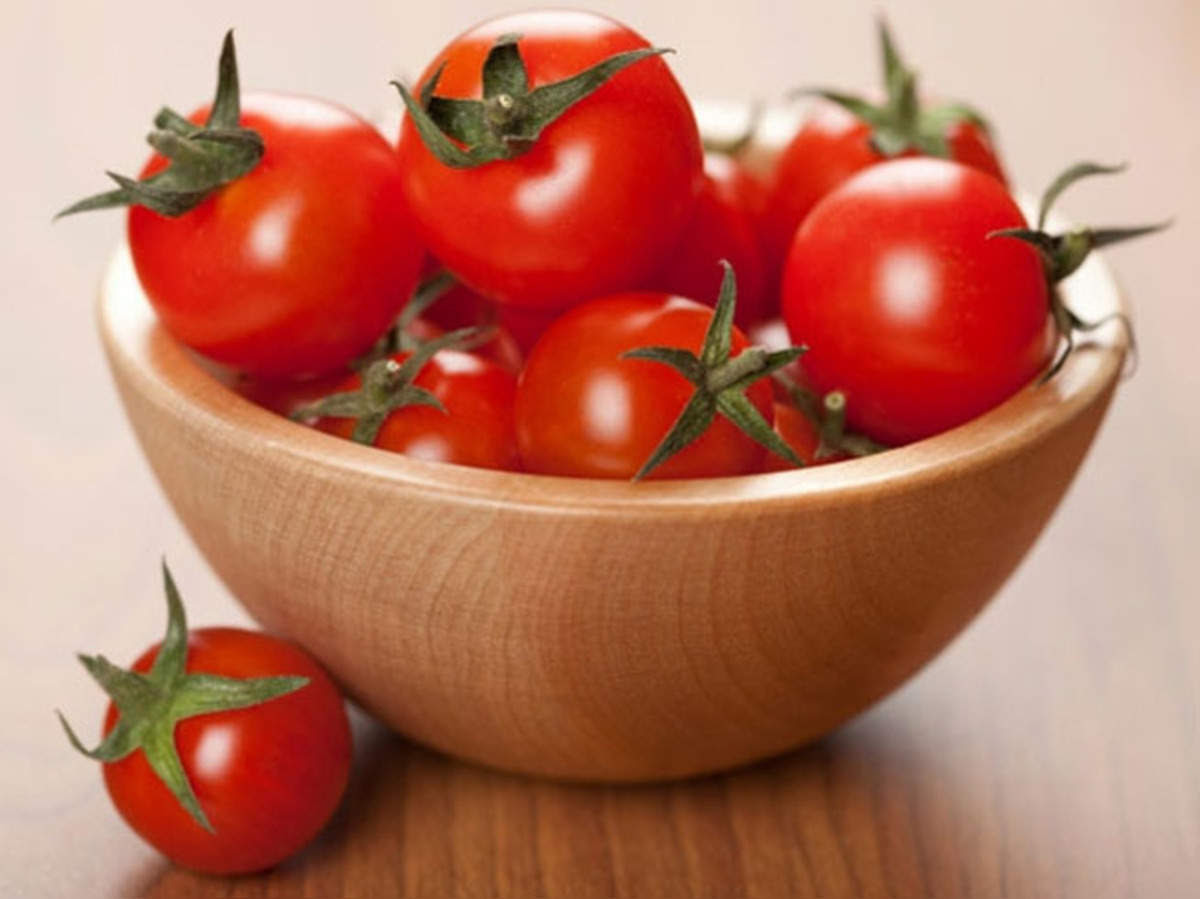 health News : लाल टमाटर खाने के ये फायदे आपको चौंका देंगे - health benefits of red tomato | Navbharat Times