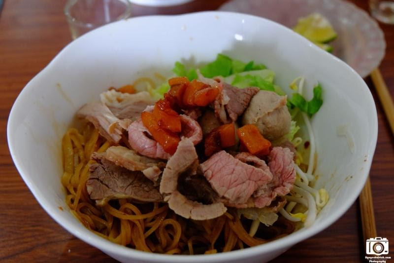 Phở khô Nam Hưng Kí