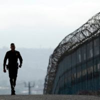 [Controversial] Biden restarts border construction