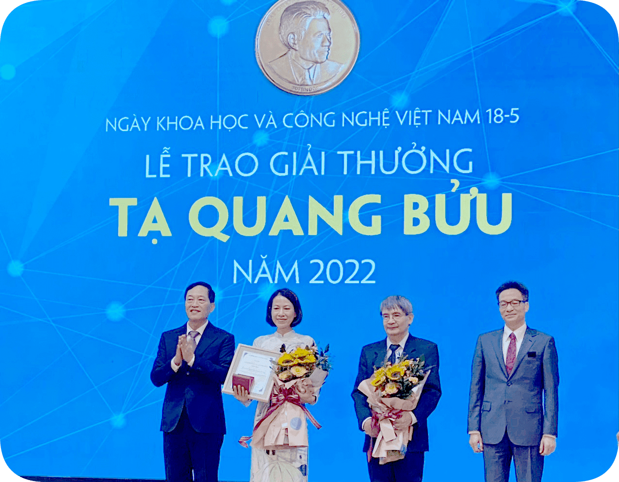 Giảng viên ĐHQG-HCM là 1 trong 2 nhà khoa học Việt Nam đoạt giải Tạ Quang Bửu