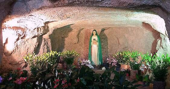 Marian apparition at Tre Fontane | Catholicism Pure & Simple