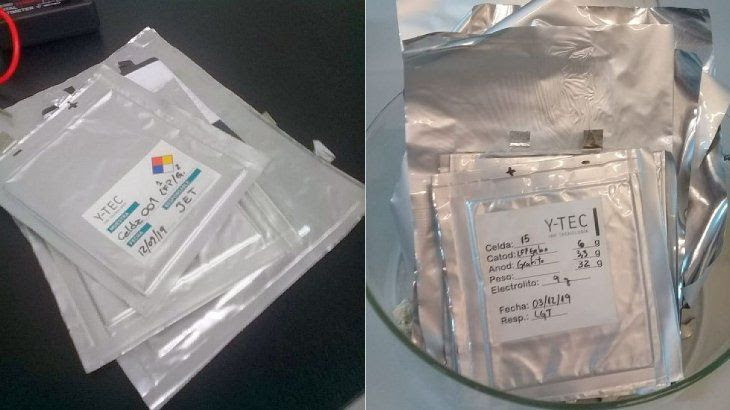 Muestras de celdas de litio fabricadas en los laboratorios de Y-TEC, ubicados en los alrededores de La Plata, frente la refinería de YPF.