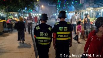 China Polizei in Xinjiang (Getty Images/AFP/J. Eisele)