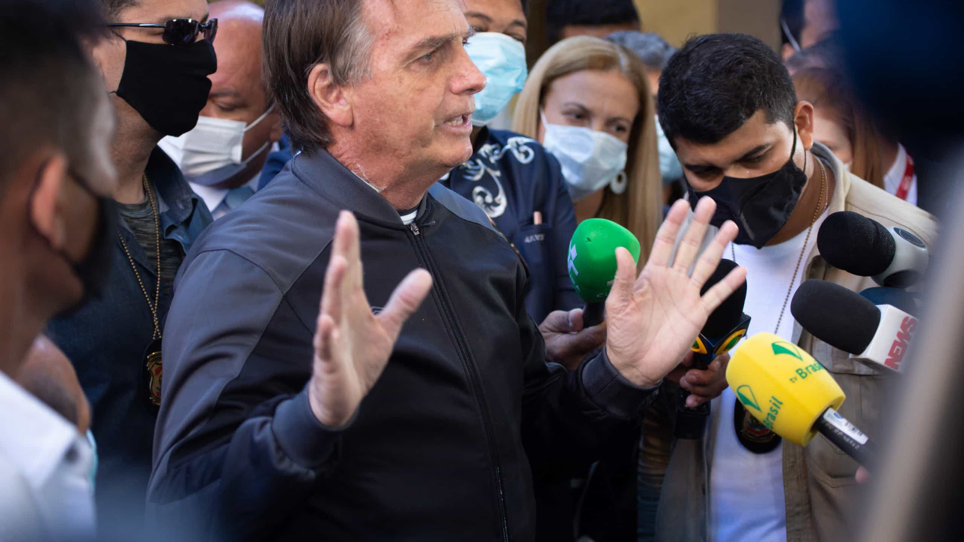Bolsonaro ignora apelos e formaliza no Senado pedido de impeachment de Moraes, do STF
