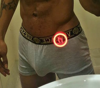 Solid Star puts his eggplant on display (photos)
