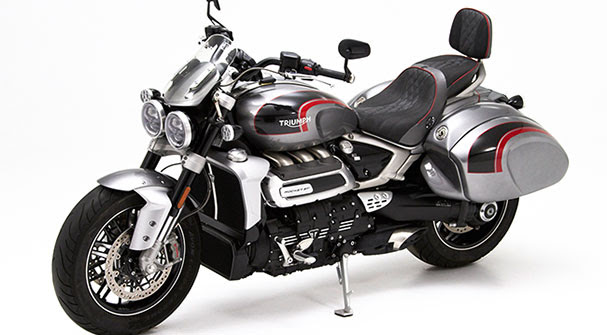 Triumph rocket best sale 3 hard panniers