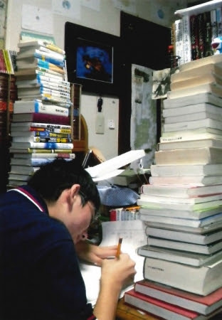 本書執筆中の著者